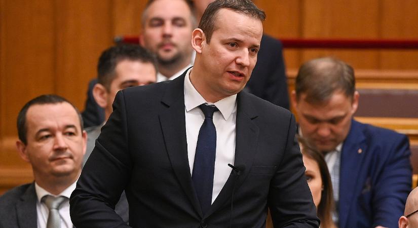 Toroczkai is előállt egy felvétellel: fideszes miniszter irányíthatta a végrehajtó maffiát?