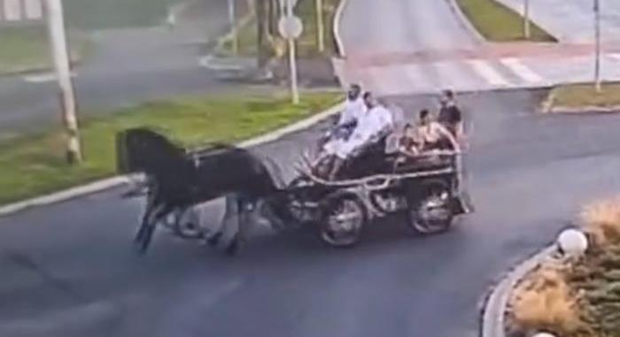 Óriási poén a magyar rendőrségtől, zseniális szöveget vágtak egy videó alá