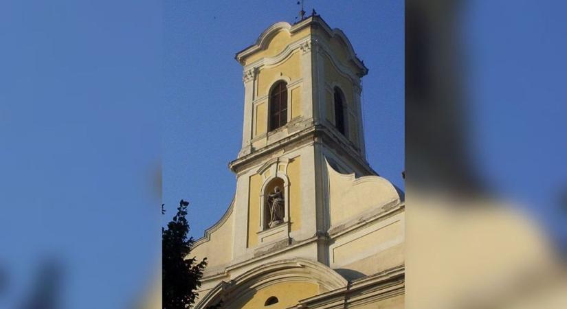 Volt, aki egymillió forinttal támogatta a kecskeméti Piarista templom felújítását