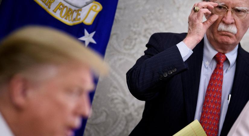 Házkutatást tartott az FBI Donald Trump korábbi nemzetbiztonsági főtanácsadójánál