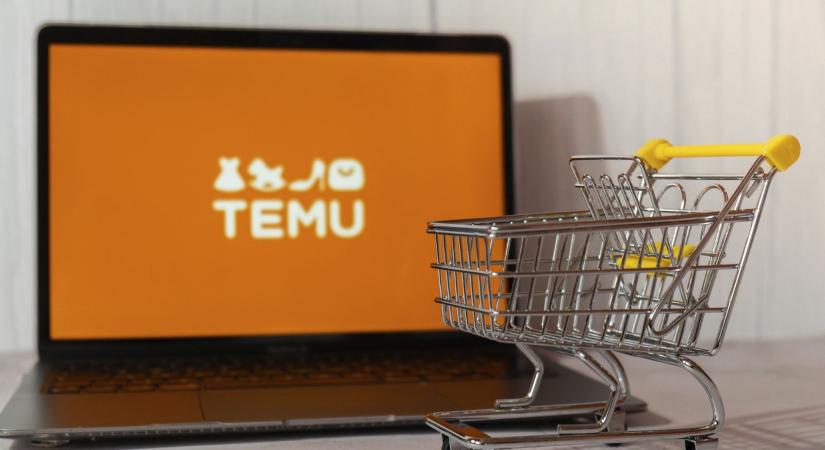 A TEMU új magyar zászlót csinált, ilyen szörnyszülöttet még nem láttál