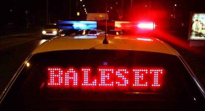 Kamion és személyautó karambolozott Nyíregyházán