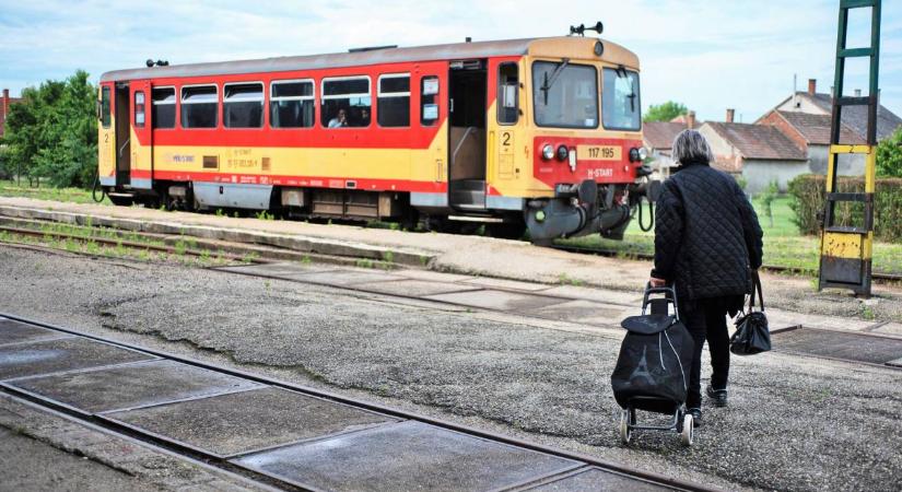 Tűz keletkezett egy mozdonyon Dabroncnál
