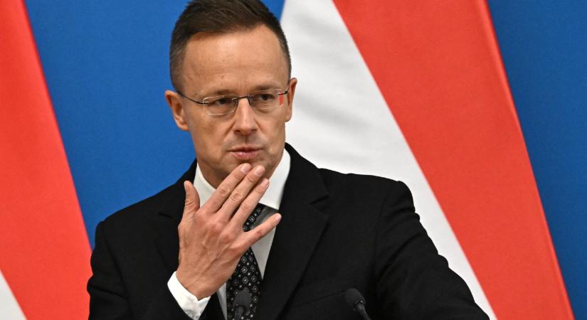 Szijjártó a Barátság-kőolajvezetéket ért támadás után sokkal vehemensebben posztolt, mint a munkácsi orosz rakétatámadás után