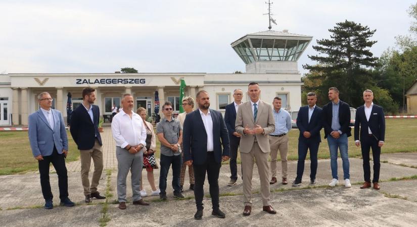 Nemcsak leszállni, de megszállni is lehet ezen a megújult zalai repülőtéren (galéria, videó)