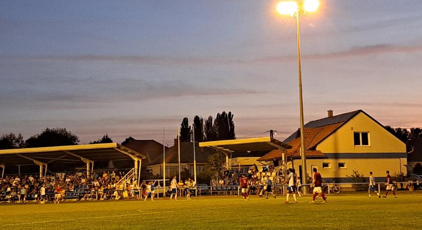 Villanyfényes találkozó lesz szombaton a Szepetnek - Sáska