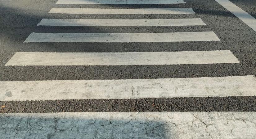 Új gyalogátkelőhely készül a Bem tér – Dugonics utca sarkánál