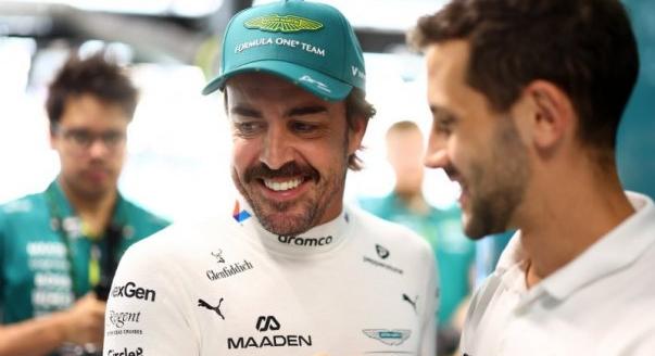 Alonso, McLaren, MotoGP: a nap hírei