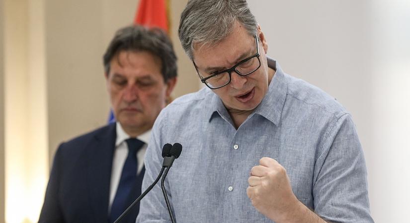 Vucic a kormányellenes tüntetőknek: Gyertek, beszélgessünk