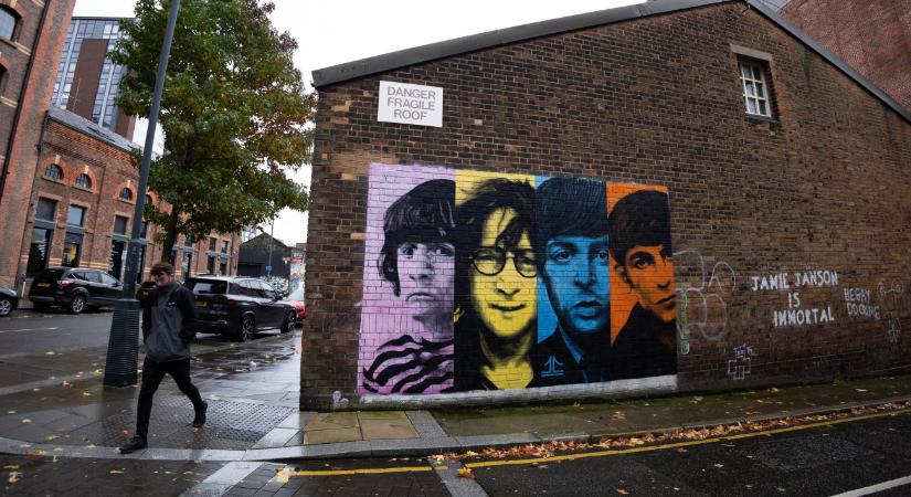 Harminc év után újra itt a Beatles Anthology, eddig nem látott felvételekkel