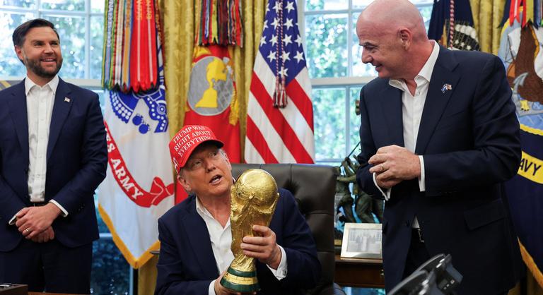 Donald Trump bejelentést tett a jövő évi labdarúgó-világbajnokságról