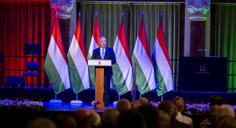 Az államalapítás és az új kenyér a magyarság megmaradásának jelképe