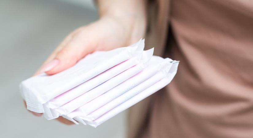 Ingyenesen lesz intimbetét a cseh iskolákban januártól