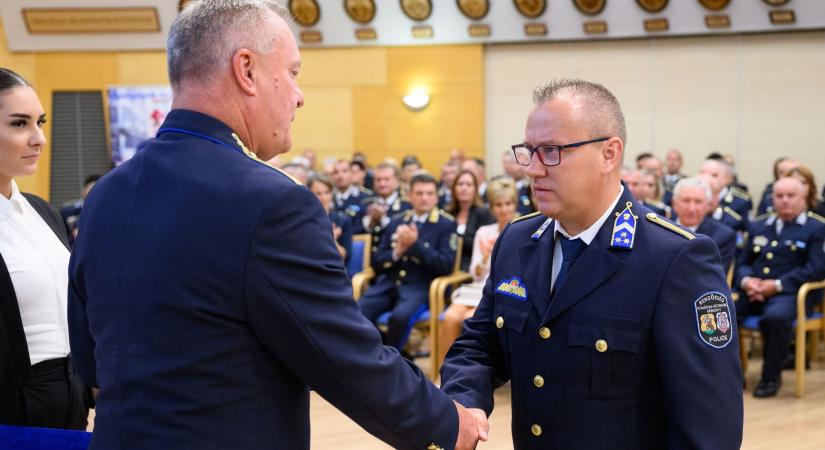 Egy esztergomi rendőr munkáját is elismerték augusztus 20-a alkalmából