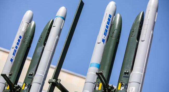 Idén növekedni fog a NATO katonai támogatása Ukrajnának, Kijev több mint 50 milliárd dollár értékben kap fegyvereket