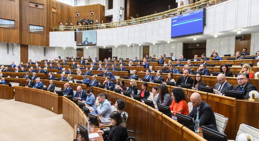 Tíz új párt alakulhat Szlovákiában