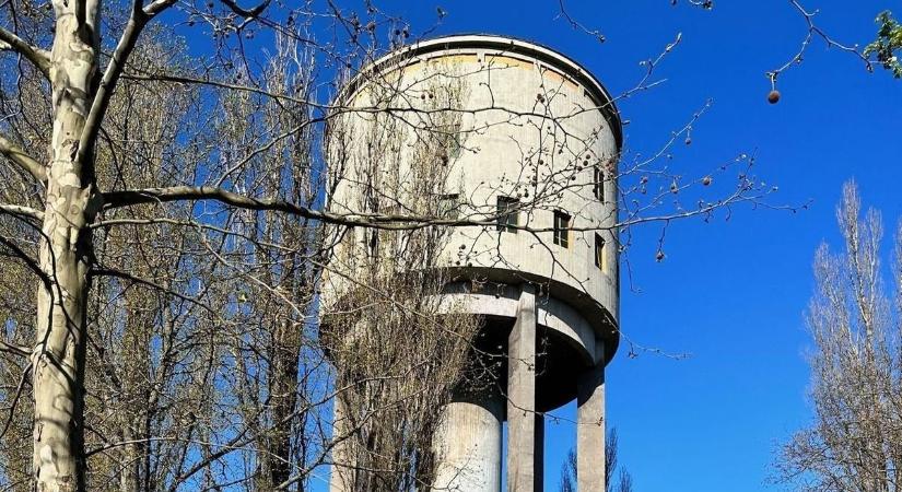 Fordulat a víztorony értékesítése körül