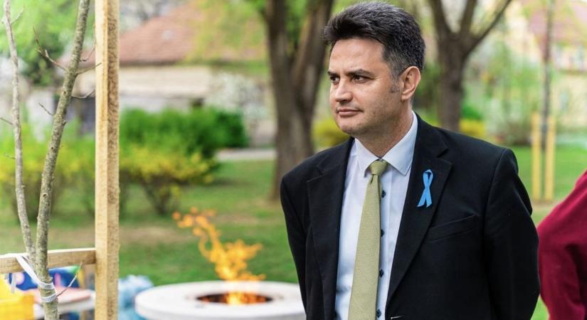 Márki-Zay Péter ismét esküt tett a Tisza-vezérnek – még szobrot is állítana neki (VIDEÓ)