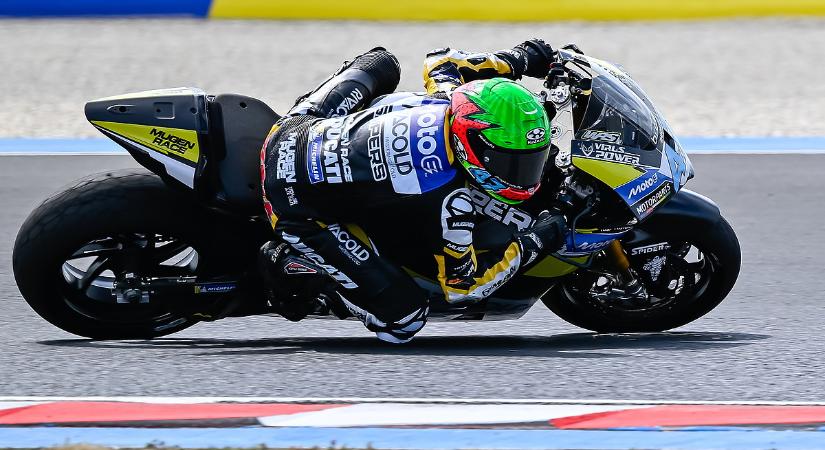Félelmetes balesetet szenvedett a 18 éves magyar motoros – videón a drámai pillanatok