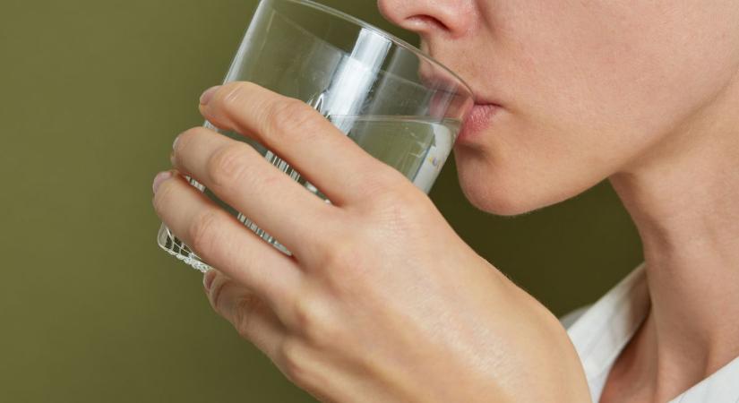 Meglepően egyszerű módszerrel megszabadulhatsz a mikroműanyagoktól az ivóvizedből