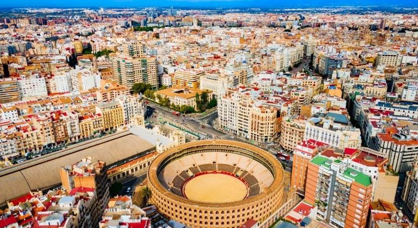 Nem is gondolnád, de spanyol tengerparti otthonod is lehet egy szegedi panel árából