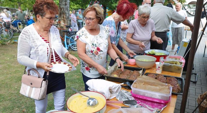 Nemcsak szórakozásról szólt a tiszaszigeti falunap, az egész település egy családért fogott össze – galériával