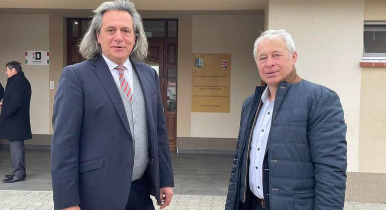 Kétmillió forintos turulszobrot rendelt egy falu polgármestere, de átvenni és kifizetni sem hajlandó