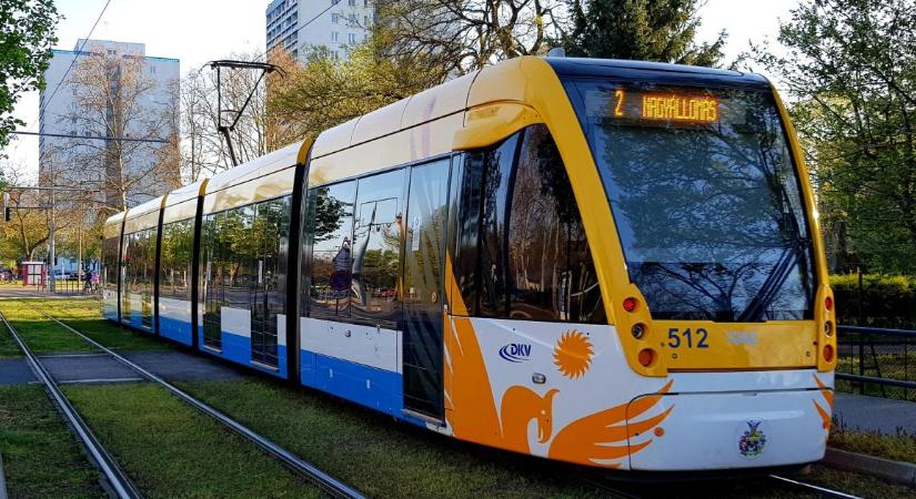 Több szakaszban jár a 2-es villamos Debrecenben