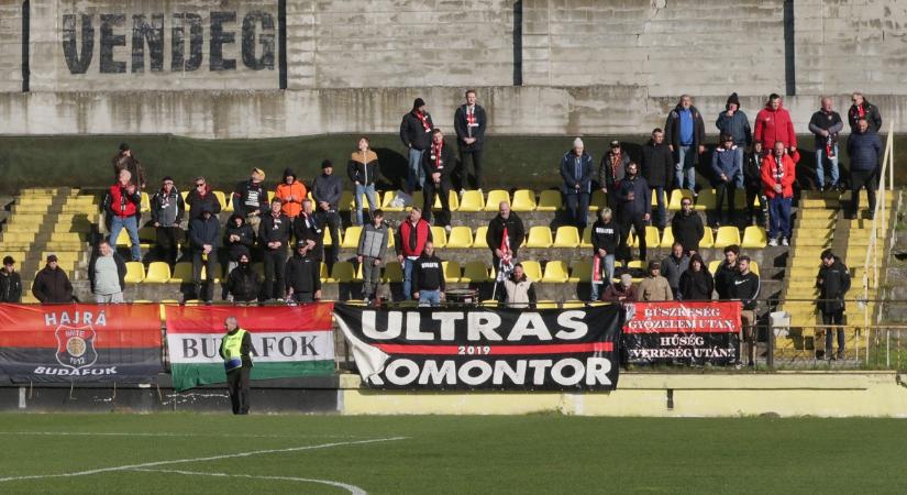 A csalódást keltő szezonkezdet ellenére is a csapat mellett állnak az ultrák