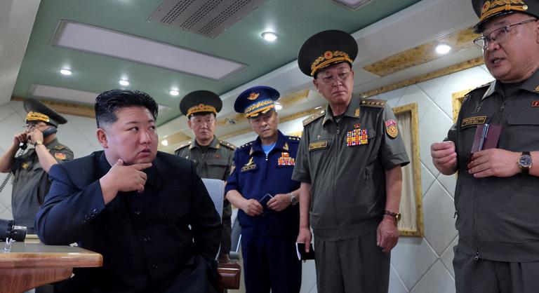 Új légvédelmi rakétarendszert tesztelt Észak-Korea