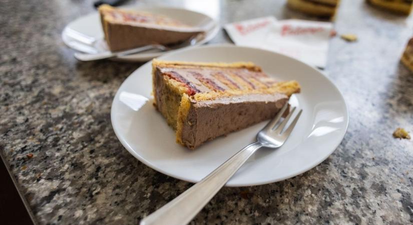 Mutatjuk, hol kapható a Komárom-Esztergomban az ország tortája