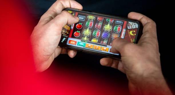 Ukrajnában újabb hét Instagram-fiókot blokkoltak kaszinóreklám miatt