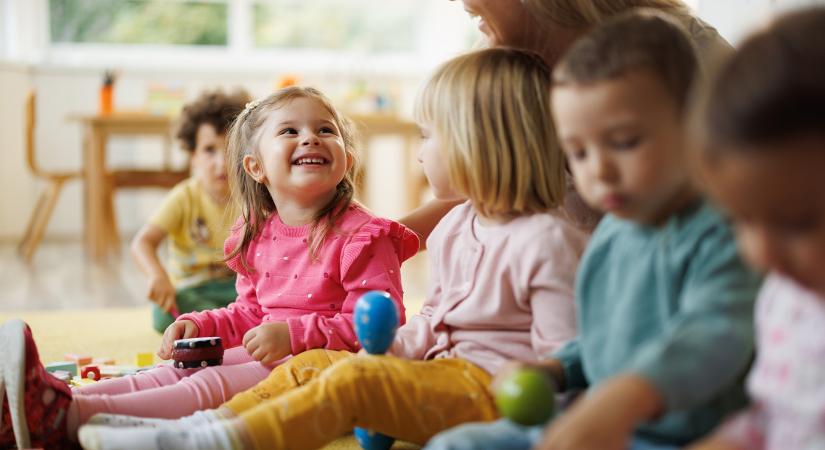 Miért jó, ha vegyes csoportba jár a gyerek az oviban?