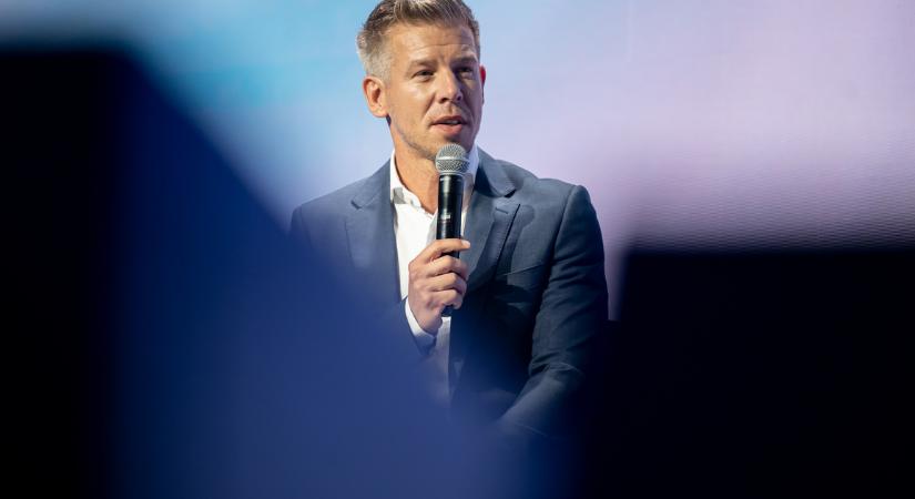 Magyar Péter szerint Tarjányi Péter „nem létező harmadik útról kamuzik”