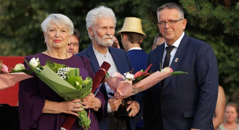 Tata Város Mátyás Király Díját a Szentessy házaspár kapta 2025-ben