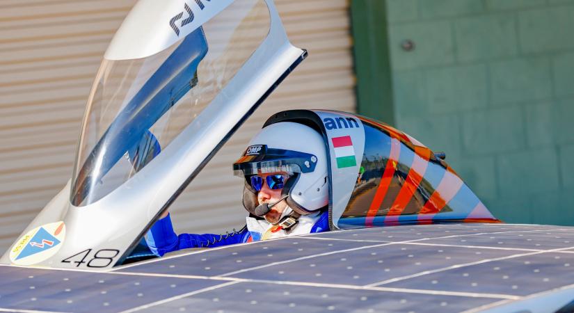 Hihetetlen siker és büszkeség: a kecskeméti Neumann János Egyetem csapata a negyedik helyről startol a Bridgeston World Solar Challengen!