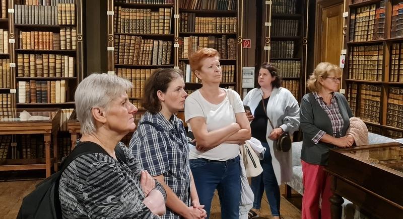 Az egyházmegyei könytár titkai, Isis istennő hajója, Cicikrisztus - Kultúrmorzsák a Savaria Karneválról