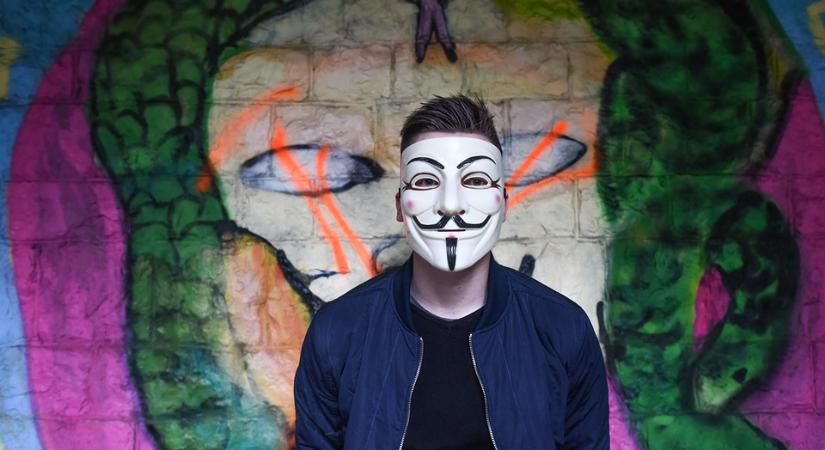 Saját tokent dobott piacra az Anonymous hackercsoport