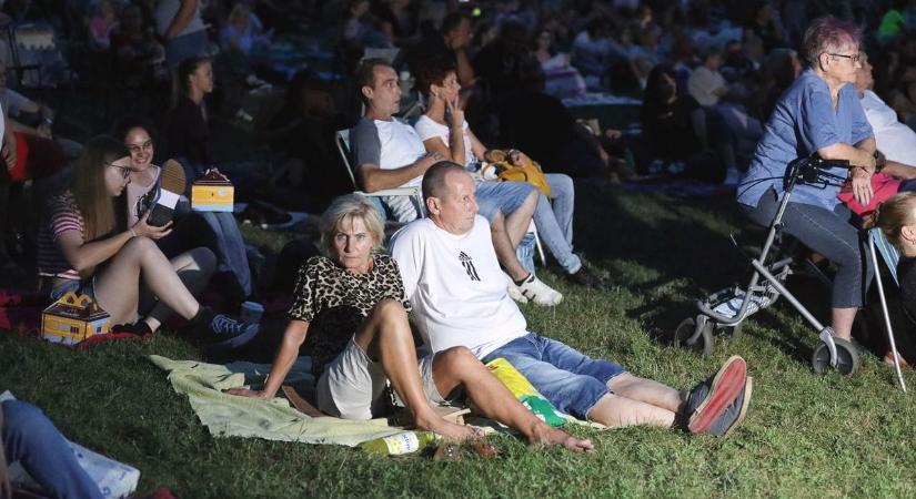 Ki nem találnád, hova költözik ez a mozi! Ráadásul ingyen várja a látogatóit!