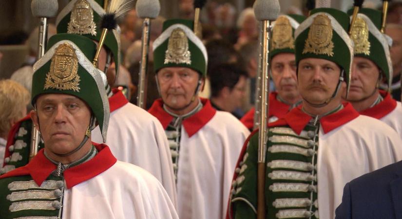 Magyar nyelvű misével, Szent István-ereklyével emlékeztek meg Bécsben államalapító királyunkról