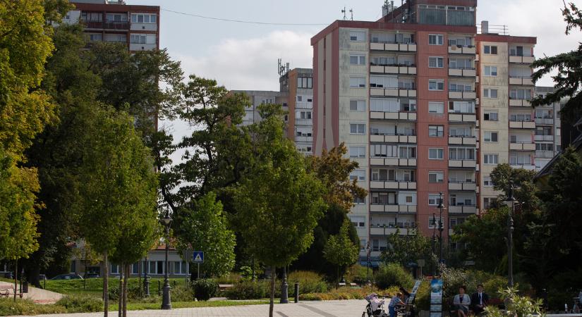 Több mint 900 társasház pályázott a lakossági távhőprogramra