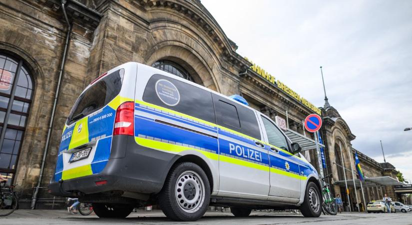 Migránsok késeltek a drezdai villamoson