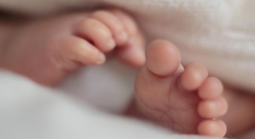 Csak akkor tudta meg az anya, hogy várandós, amikor már született a baba