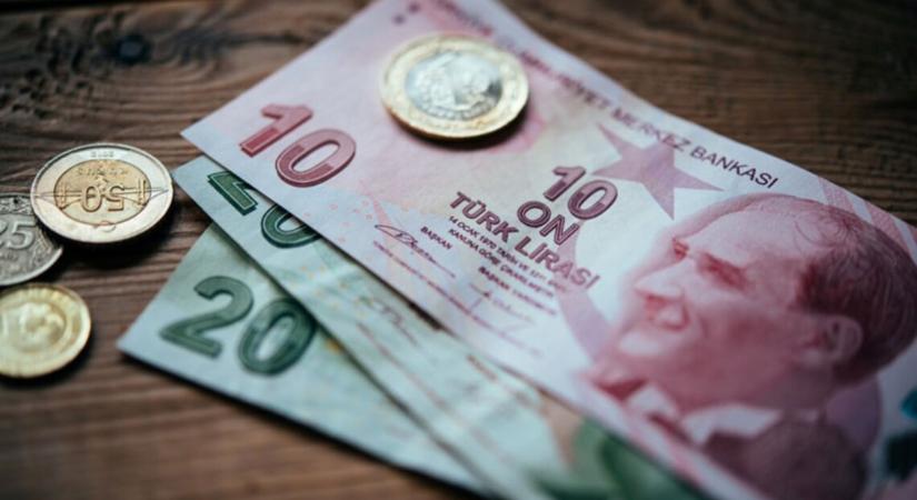 Törökország felfüggesztette a valutaválság idején bevezetett líra támogatást