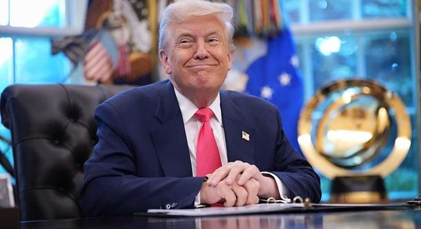 A bíróság hatályon kívül helyezte a Trumpra kiszabott több mint 500 millió dolláros bírságát