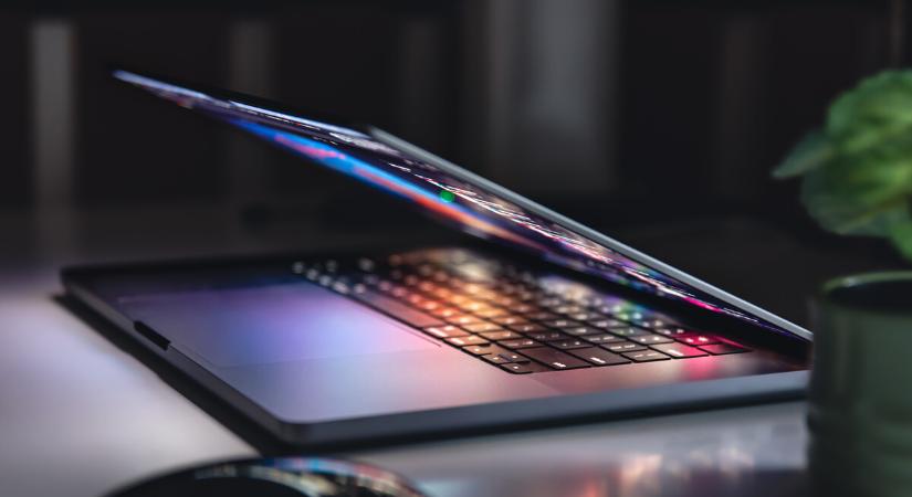 Jelentés: Magyarország több mutatóban is felülmúlja az uniós átlagot a digitális átállásban