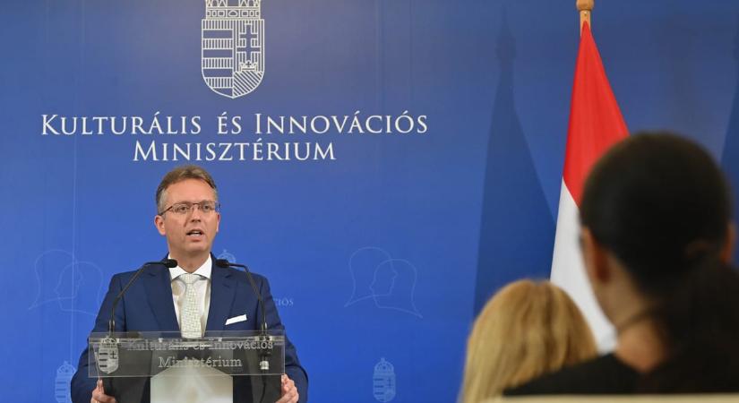A néphagyomány és a kultúra értékeit megjelenítő szaktekintélyek is véleményezhetik a jövőben az utóneveket