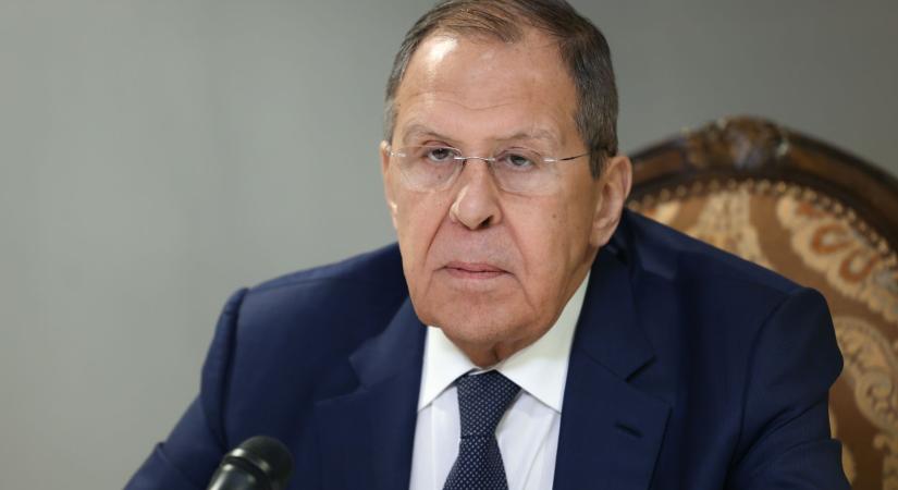 Lavrov: Putyin készen áll a találkozóra Zelenszkijjel, de…