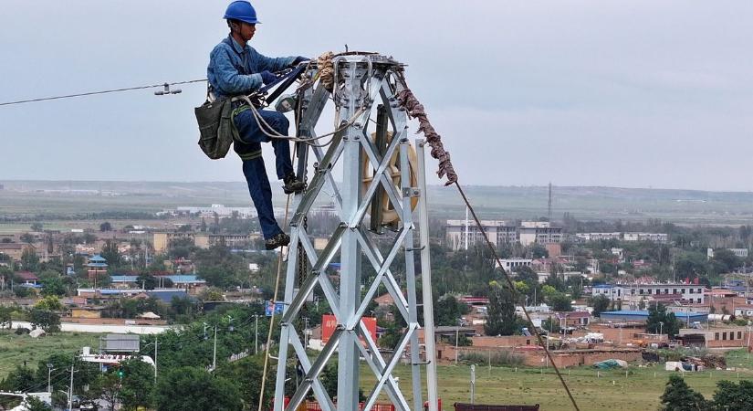 Figyelmeztetést adott ki az E.on: több száz magyar településen lesz áramszünet - itt a lista a pontos helyszínekről
