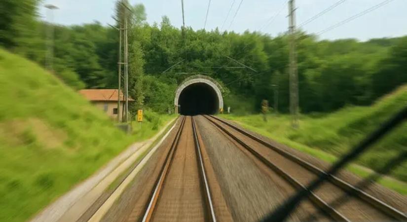 Egy 15 kilométeres alagút építésével folytatódik a dél-olasz gyorsvasút projektje